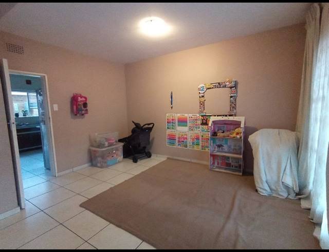 3 BEDROOM SECTIONAL TITLE FOR SALE IN THREE RIVERS PROPER